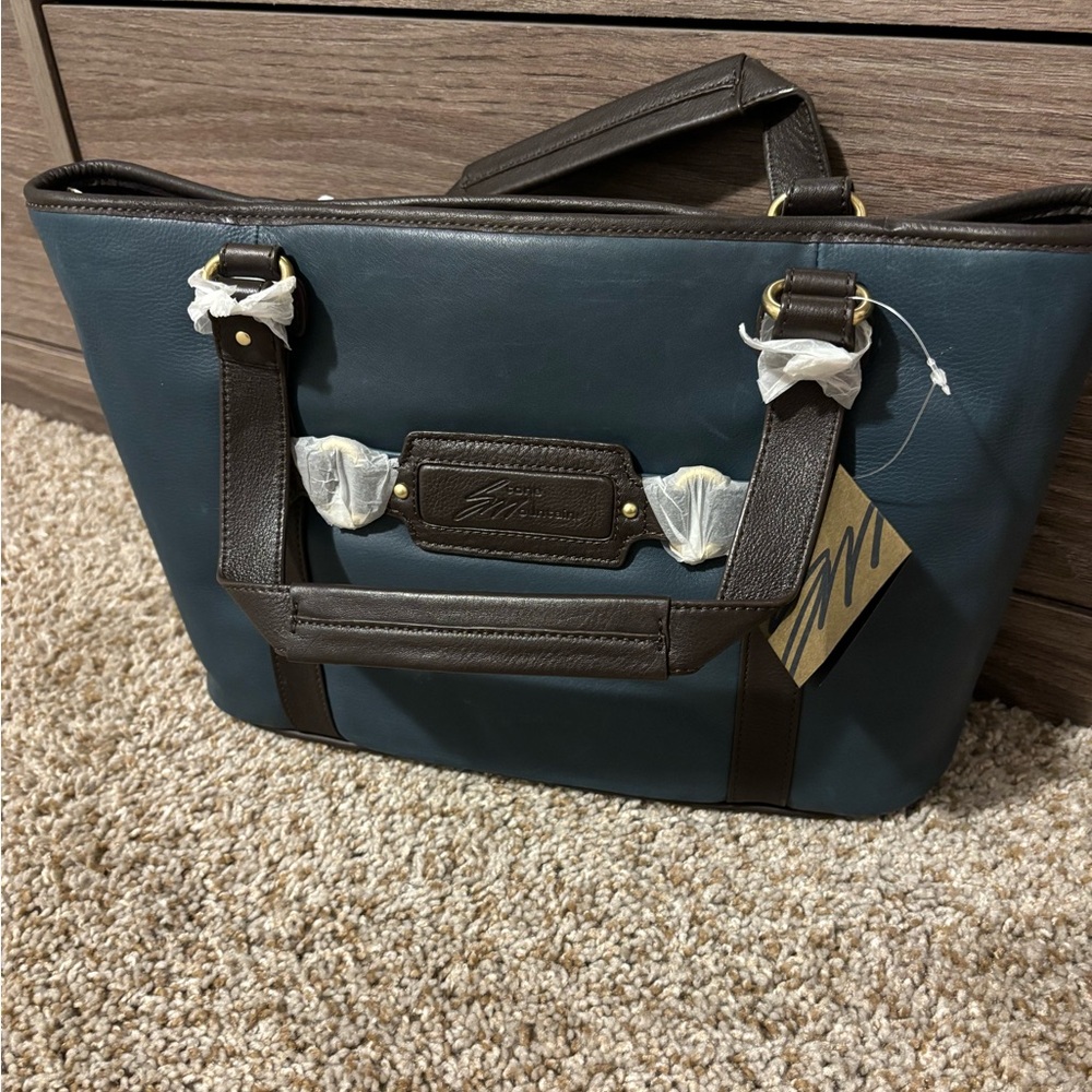 Stone Mountain Blue Leather Tote